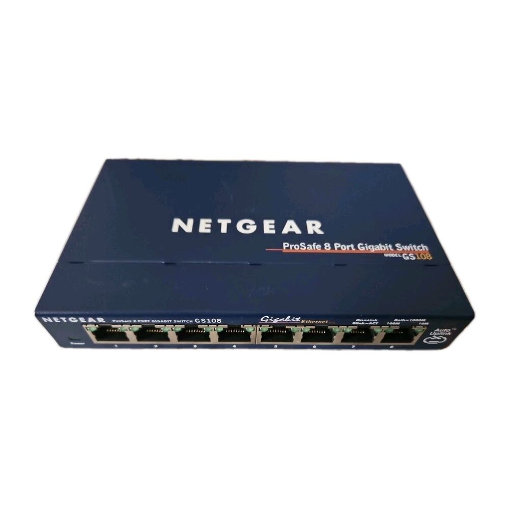 NETGEAR 8-Port Gigabit Ethernet Unmanaged Switch (GS108) - Desktop or Wall Mount